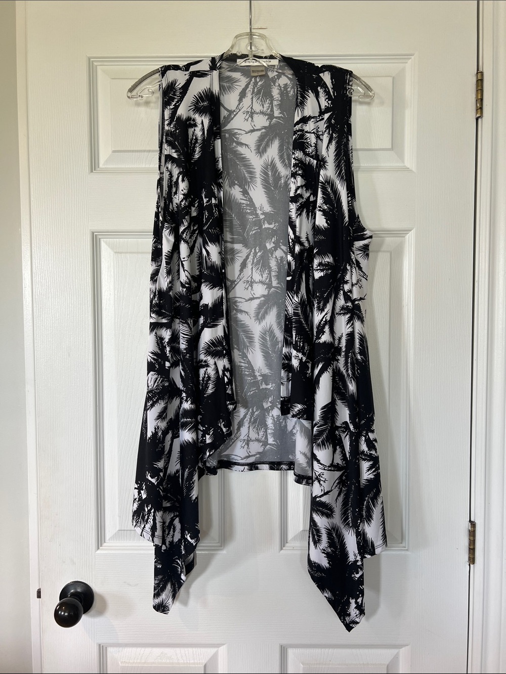 Bianca Nygard Palm-Print Open Front Draped Vest